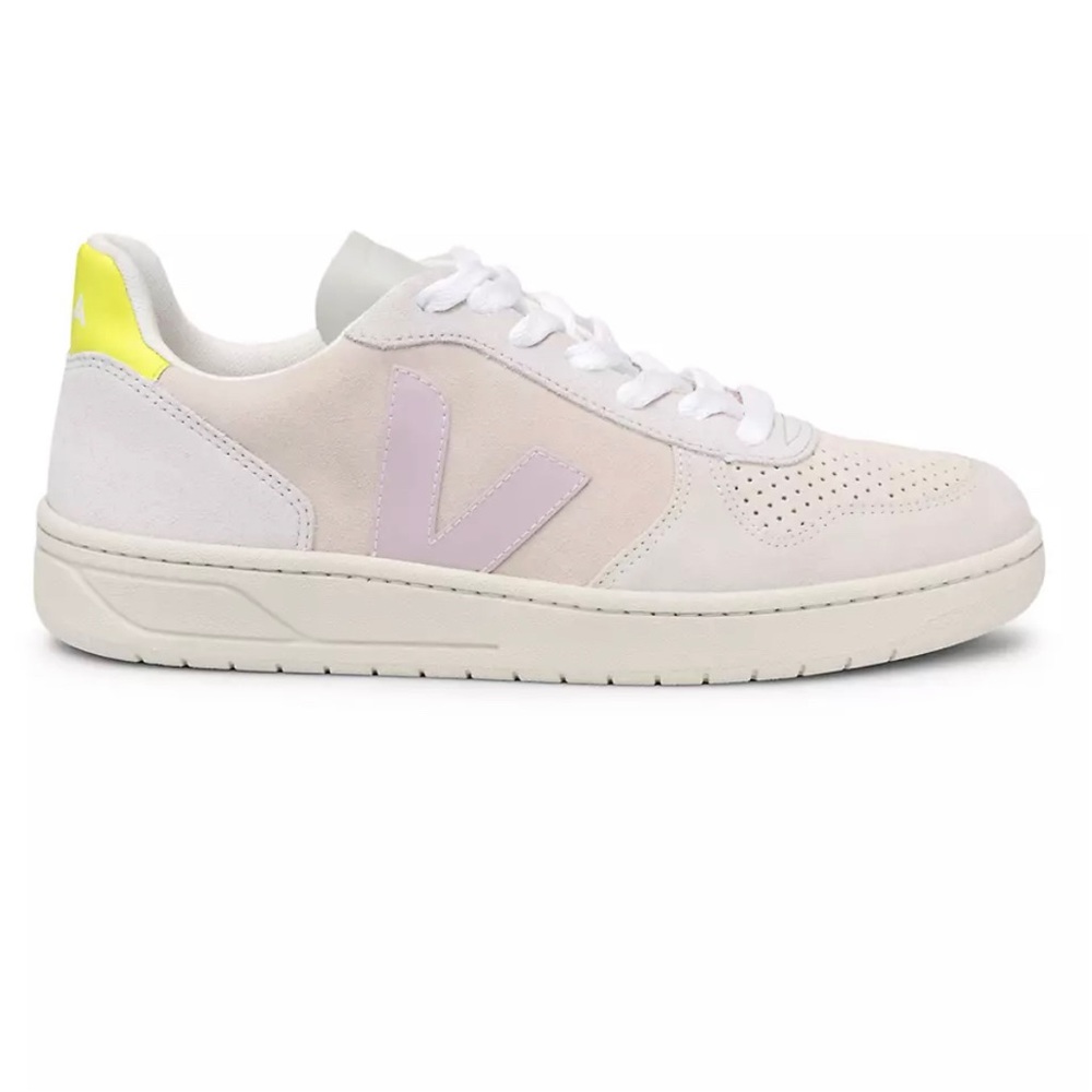 Veja low top suede sneaker, US7/EU38